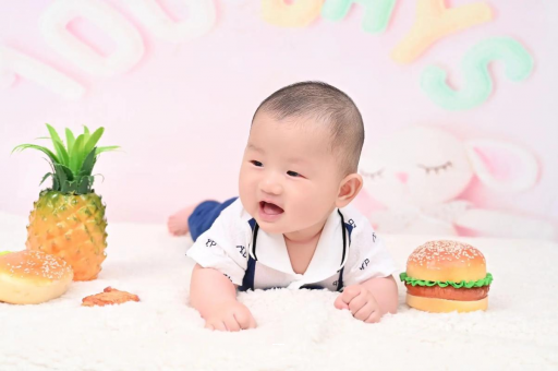 库尔勒宝宝为什么喜欢趴着睡